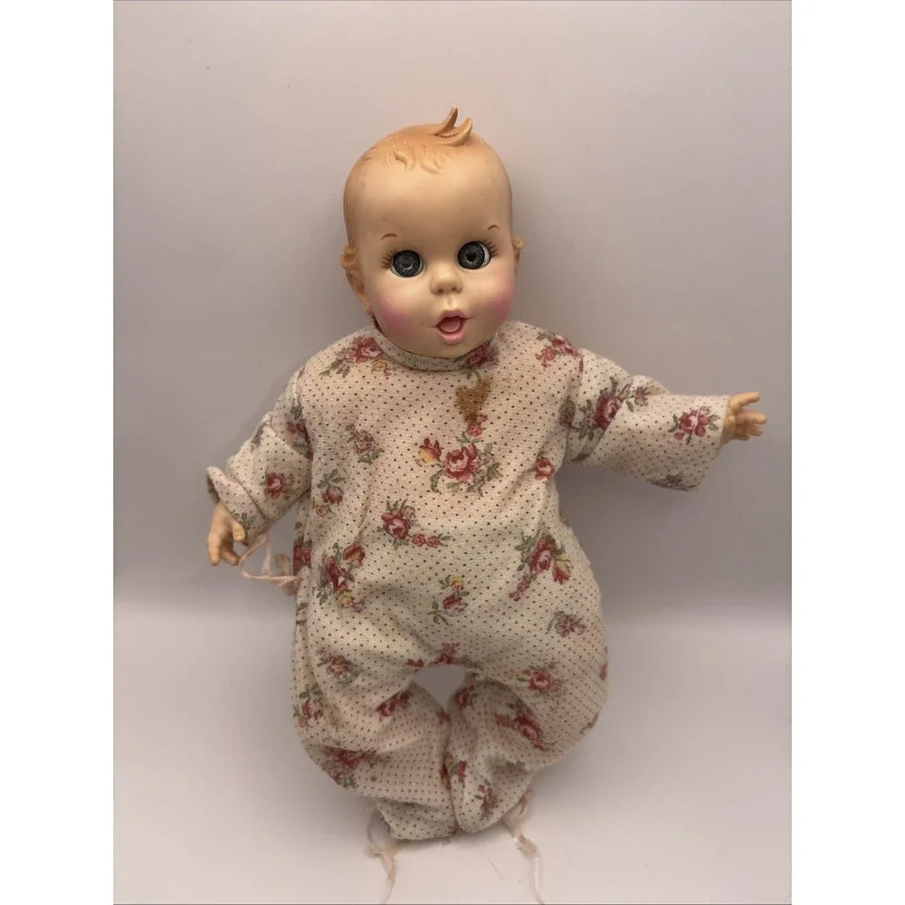 Vintage 1981 Gerber Baby Doll Side To Side Eyes Molded Head Soft Body